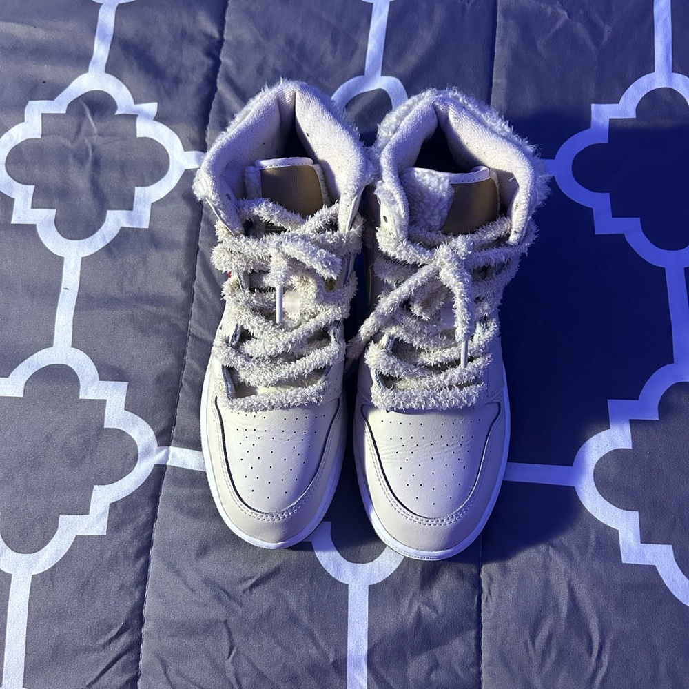 Jordan 1 mid teddy bear GS